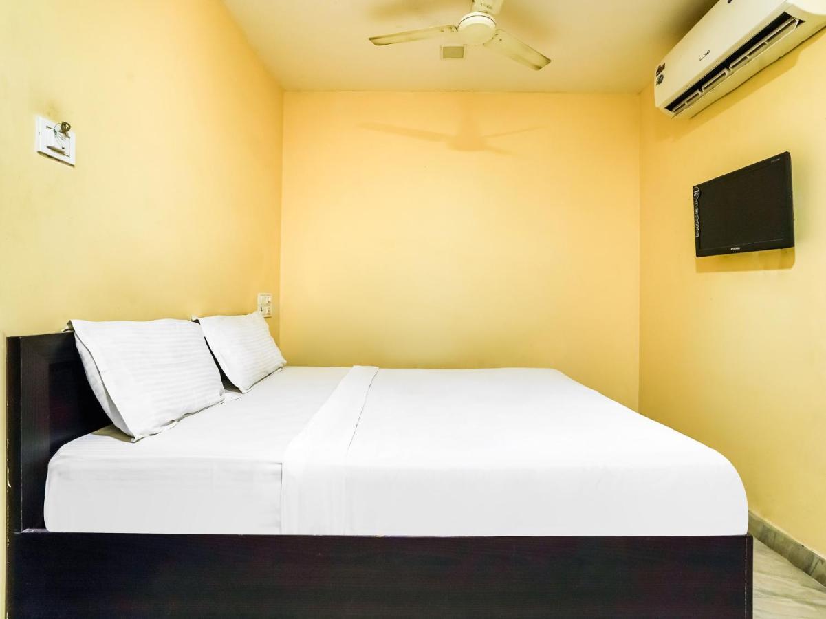 Oyo 84039 Tirumala Grand ราจาห์มันดรี ภายนอก รูปภาพ